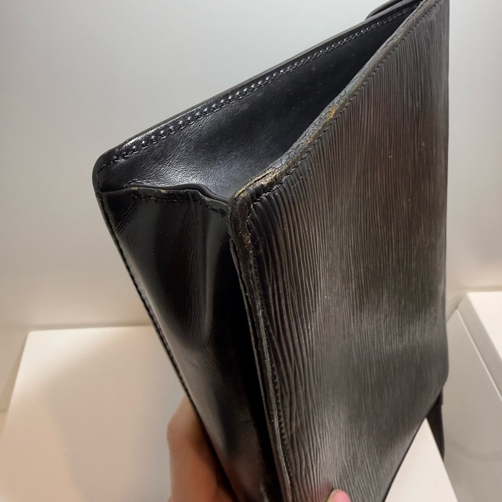 Louis Vuitton Black Epi Pochette Sellier Dragonne Clutch - Picture 10 of 11